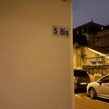Appartement Le Petit Baudelaire à Dijon Extérieur photo